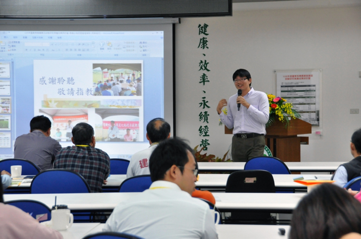 TTDARES assistant researcher Lin discusses organic rice farming management strategies.