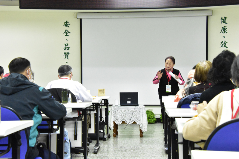 Figure 6. National Chiayi University professor Xue Ling shares experiences on providing industry-oriented guidance in Indigenous areas.