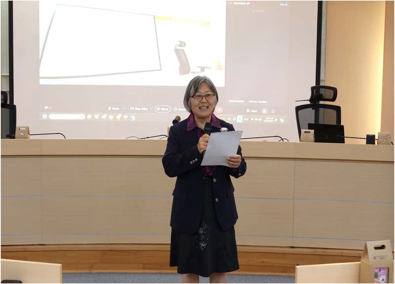 FFTC Director Chang Su-san gives an address at the opening.