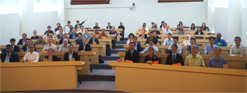 Group photo at the end of the forum, where 71 experts and researchers from 18 countries enthusiastically interacted.